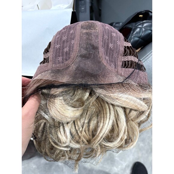 Belle tress “Verona” Wig in color Milkshake Blond New - Picture 6 of 8